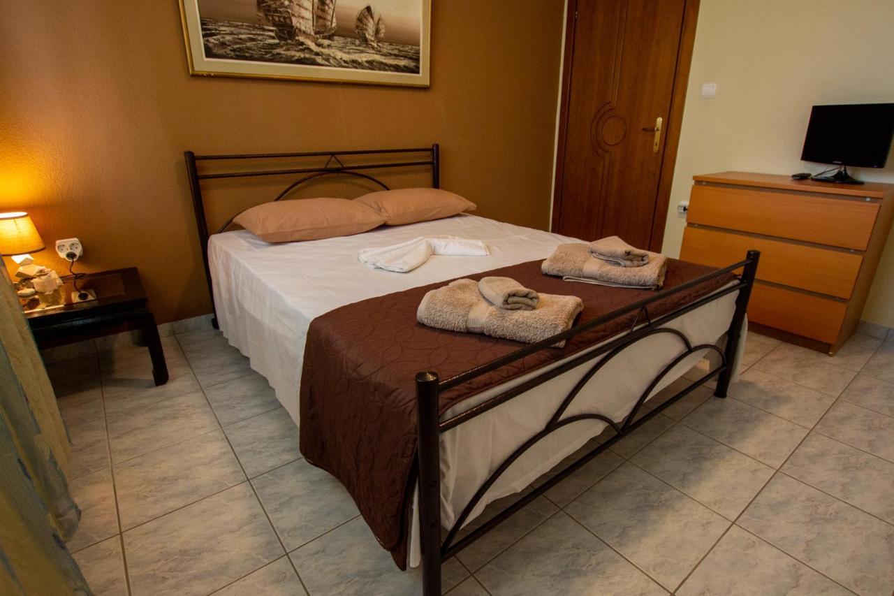 Villa Kaliva House Vrasná Esterno foto